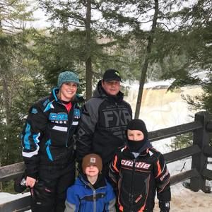 Meet your Posher, Crystal